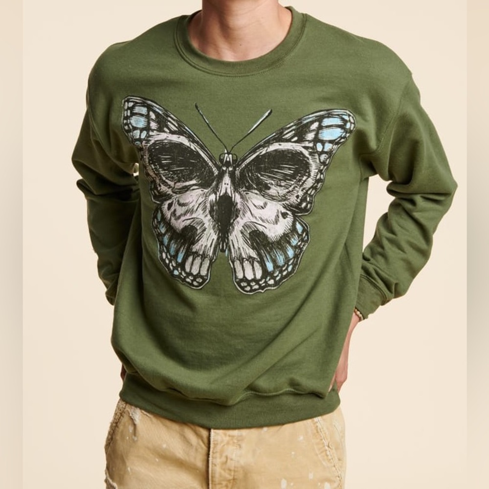 ❌SOLD- NEW Earthbound Skullfly Sweatshirt